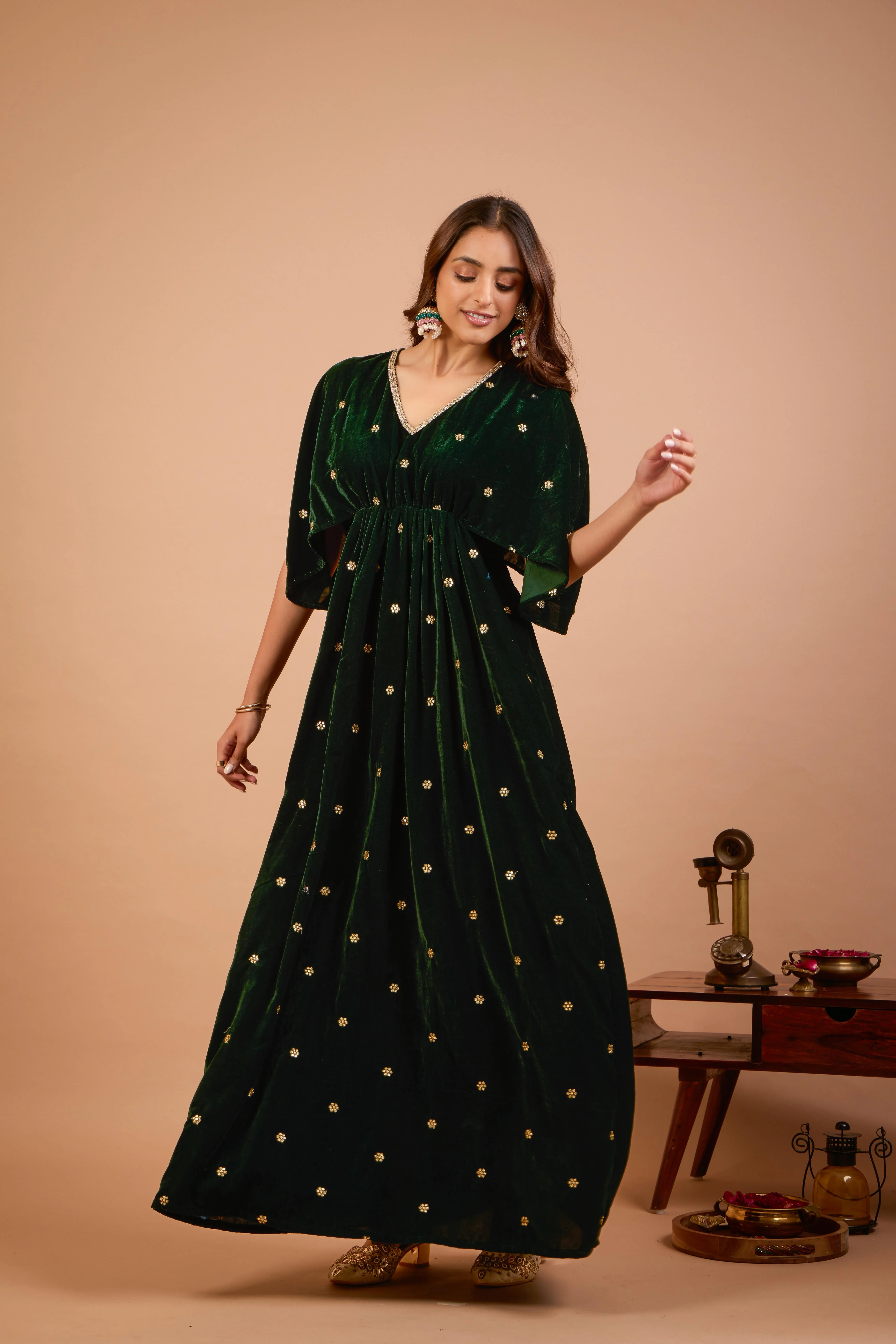 Alaya Jugni Emerald Green Velvet Vines Kaftan - Image 2
