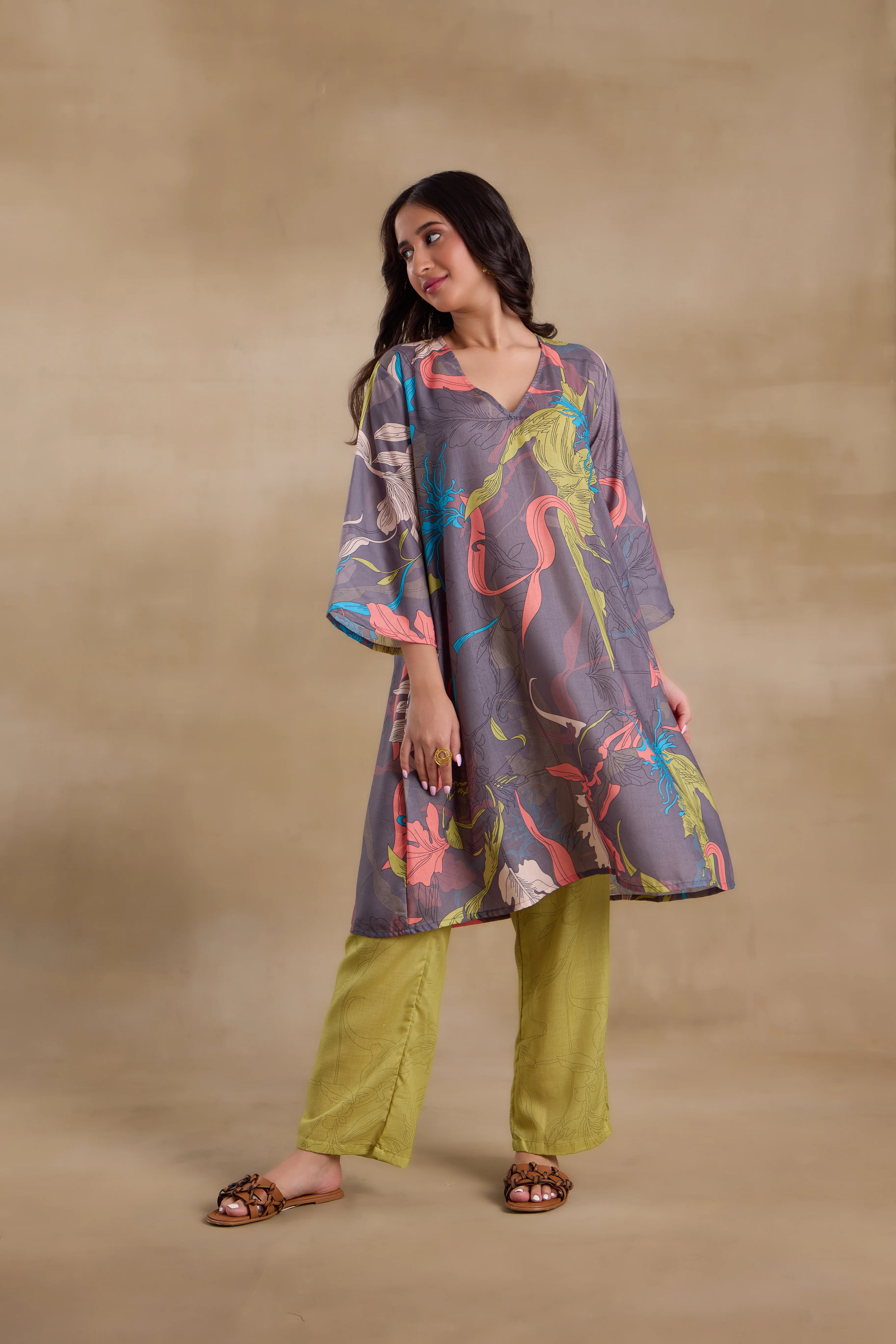 Alaya Pure Cotton Green Abstract Floral Kurta Set - Image 2