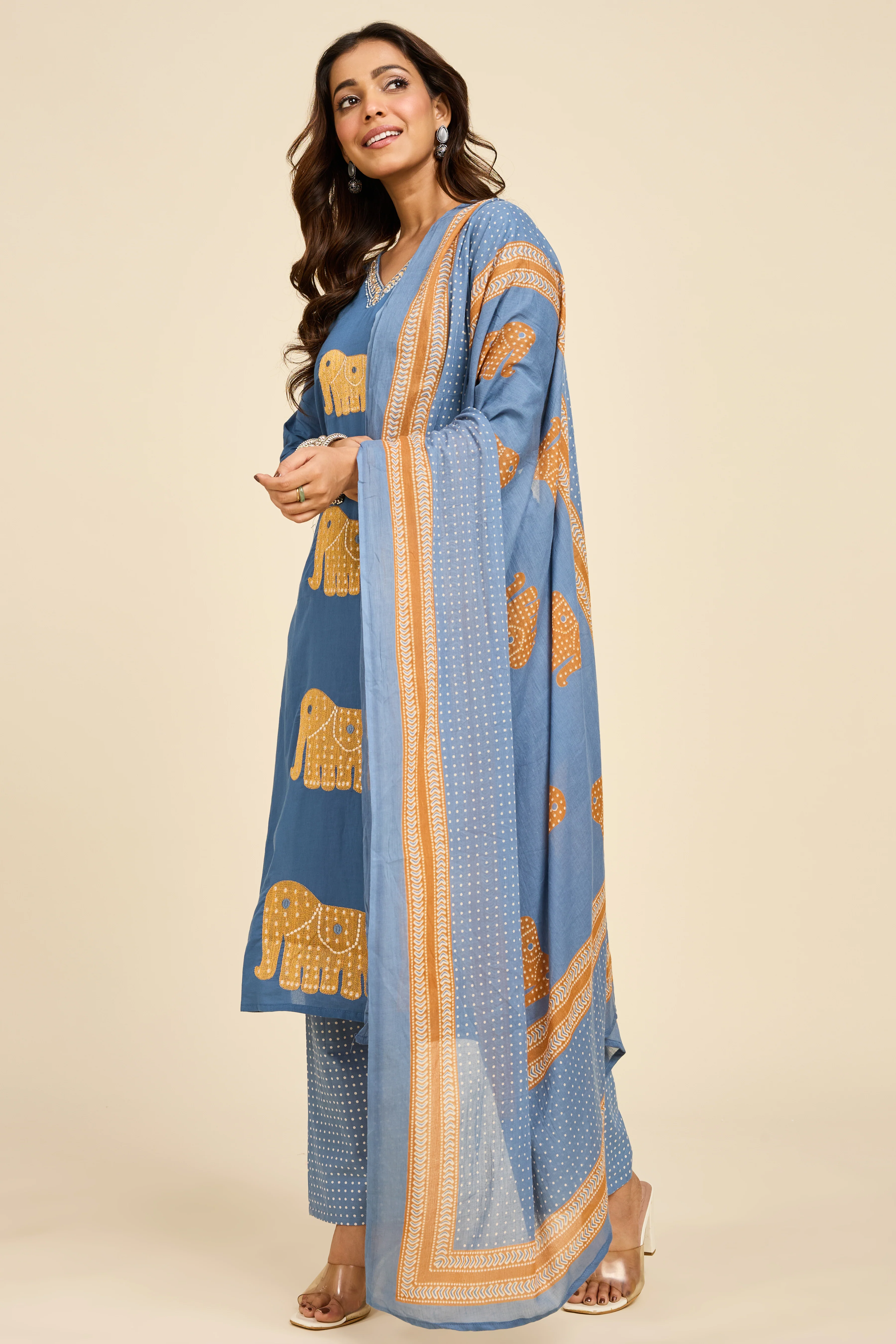 Alaya Select Azure Caravan Embroidered Kurta Set - Image 6