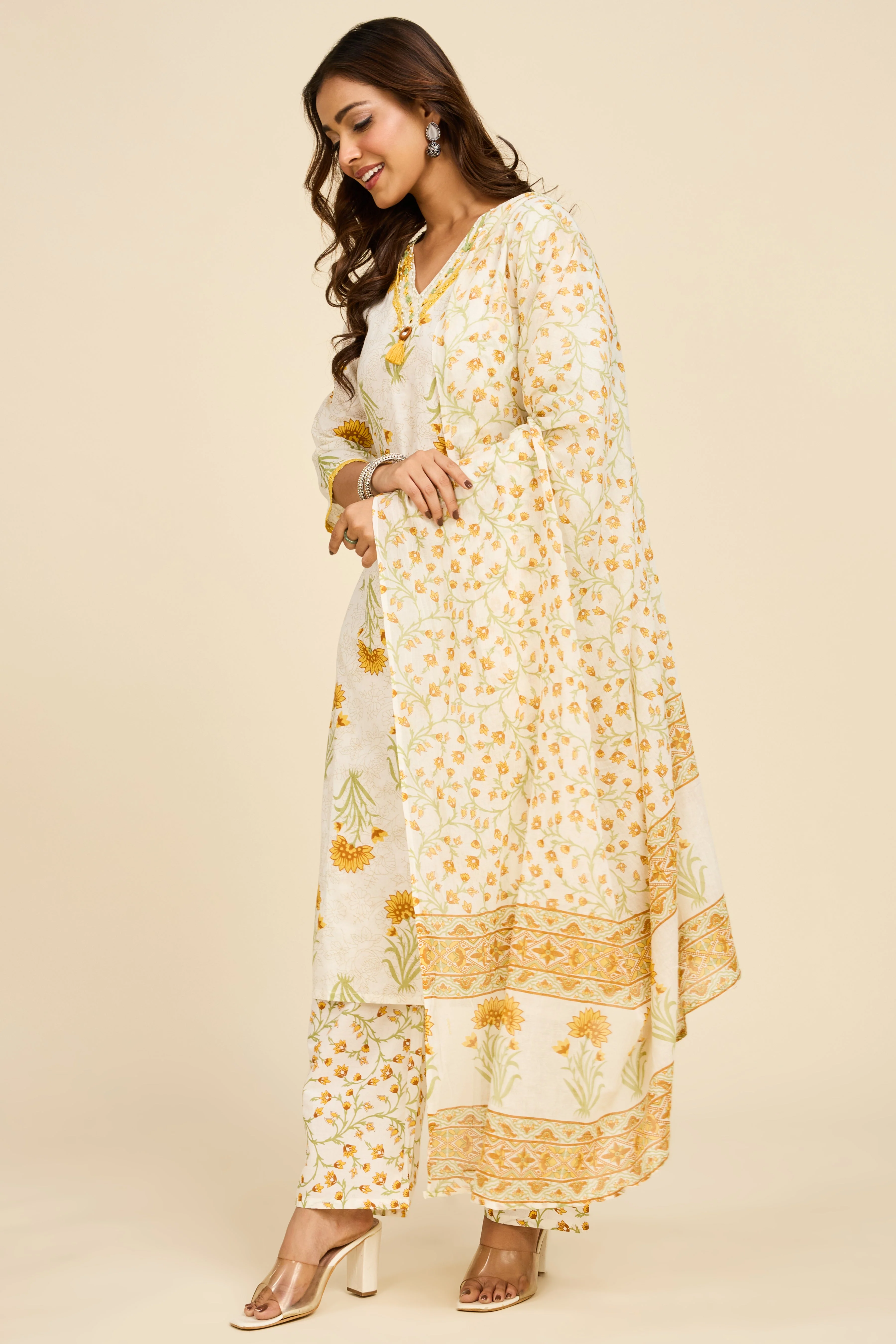Alaya Select Floral Cotton Kurta Set - Image 3