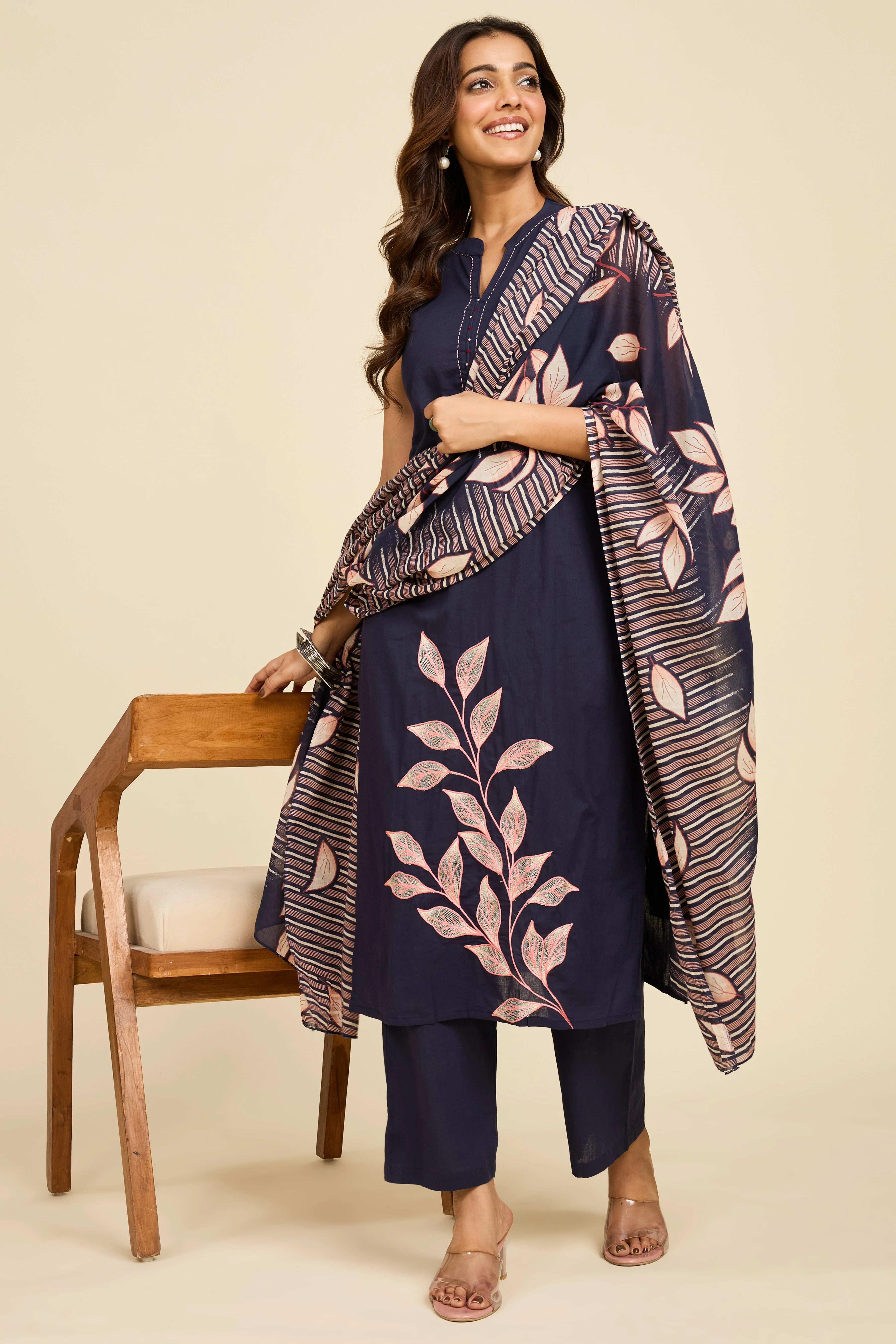 Alaya Select Indigo Embroidered Kurta Set - Image 4