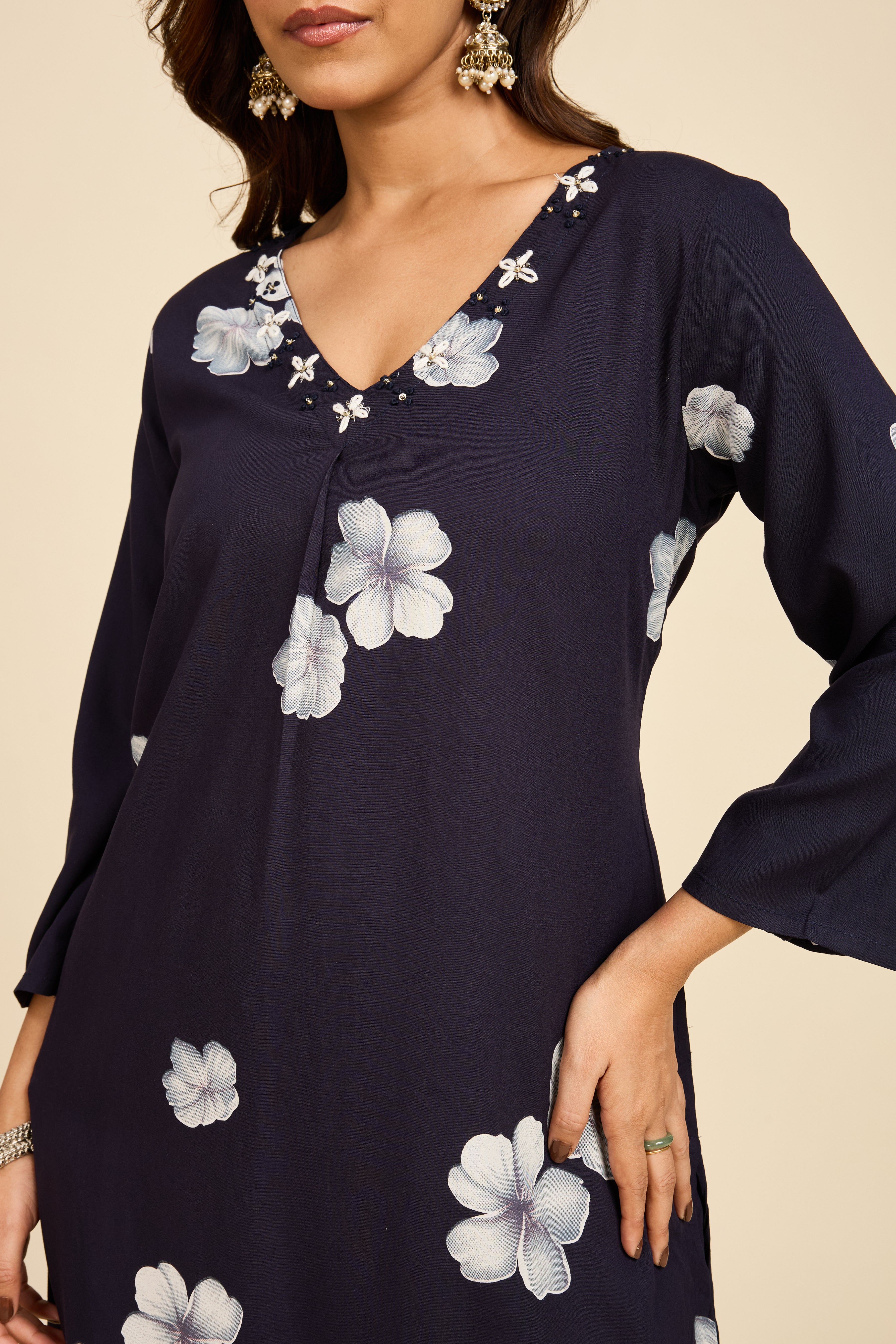 Alaya Select Midnight Pakistani Kurta Set - Image 5