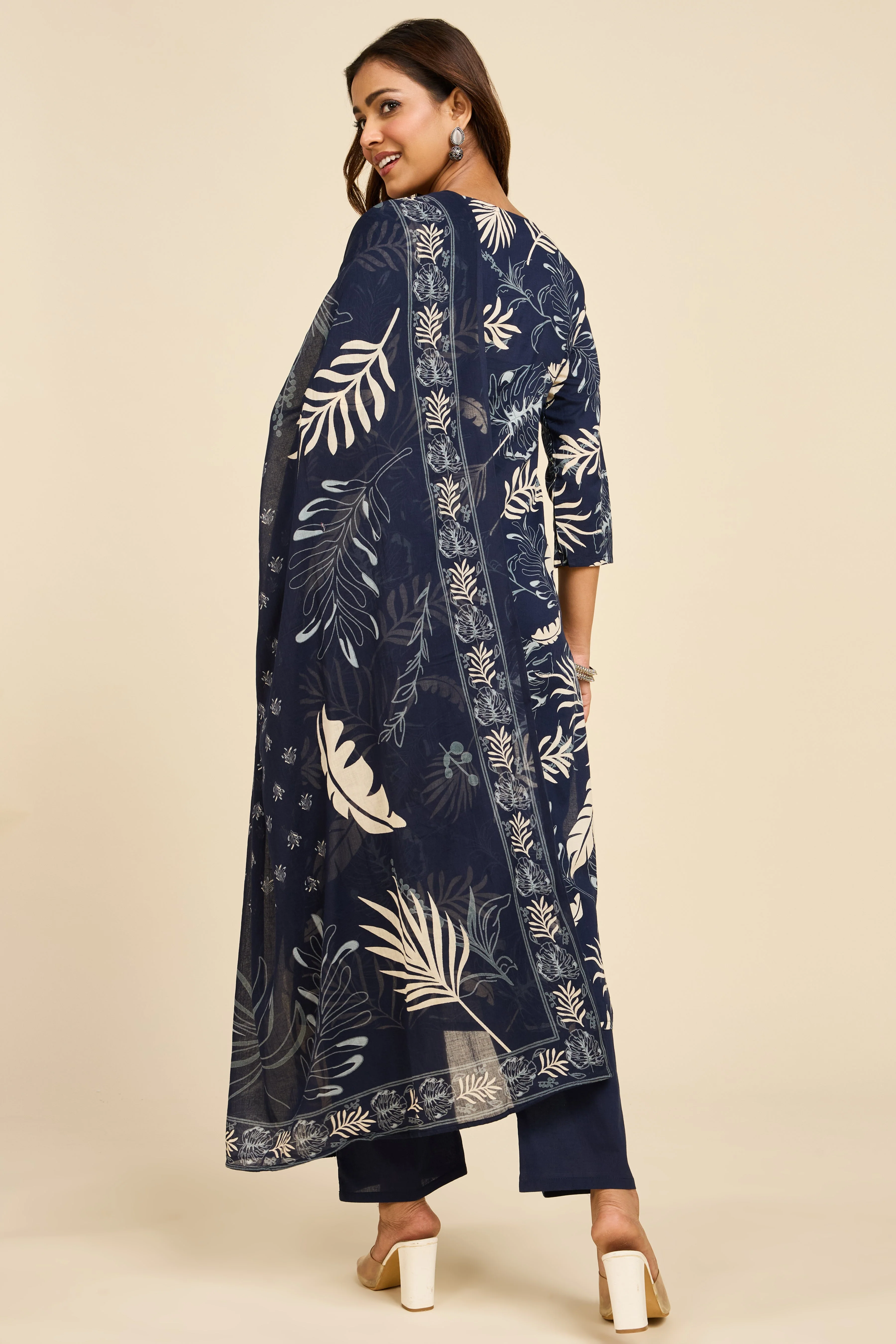 Alaya Select Navy Fern Kurta Set - Image 2