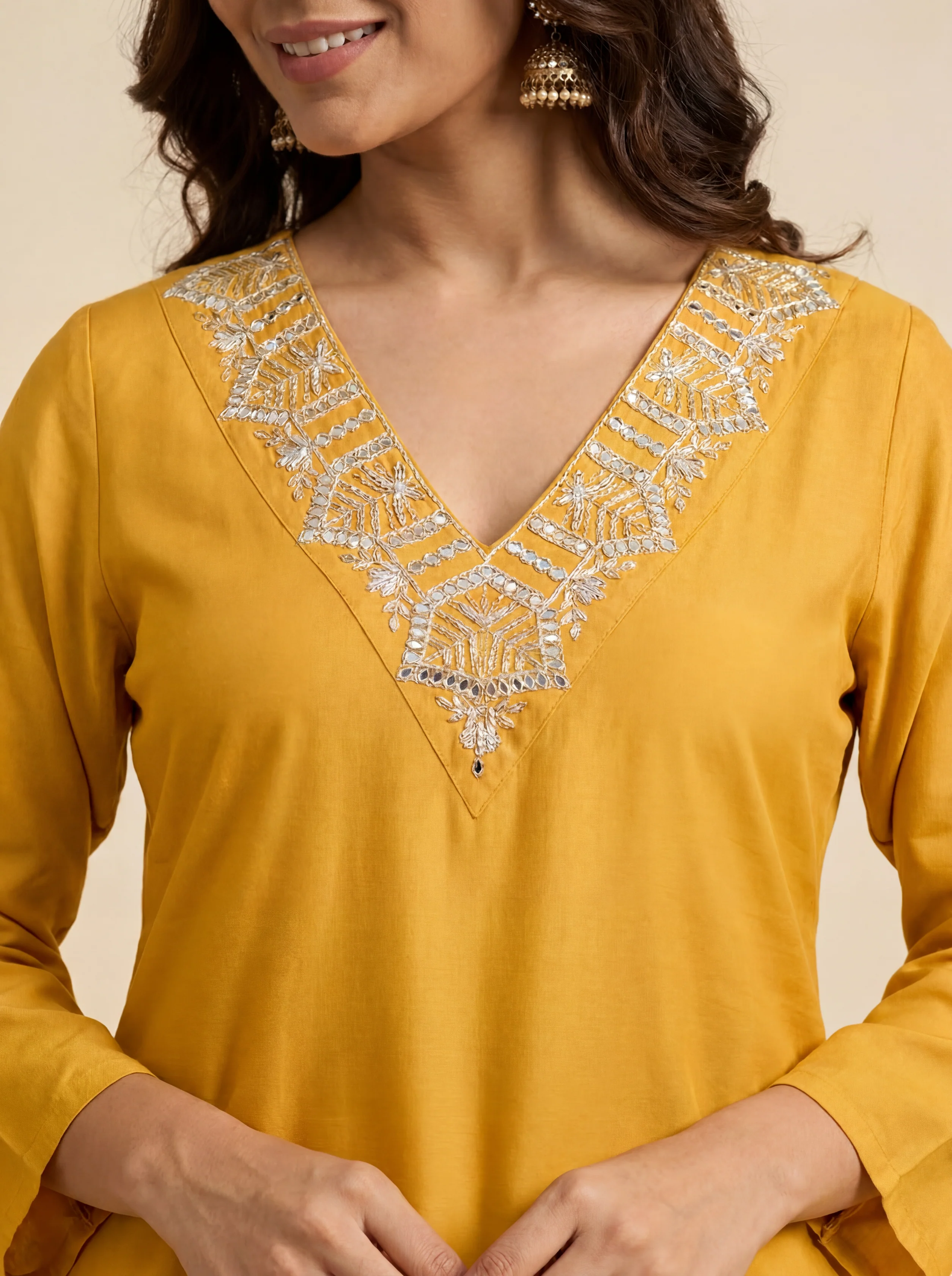 Alaya Select Yellow Zari Kurta Set - Image 3