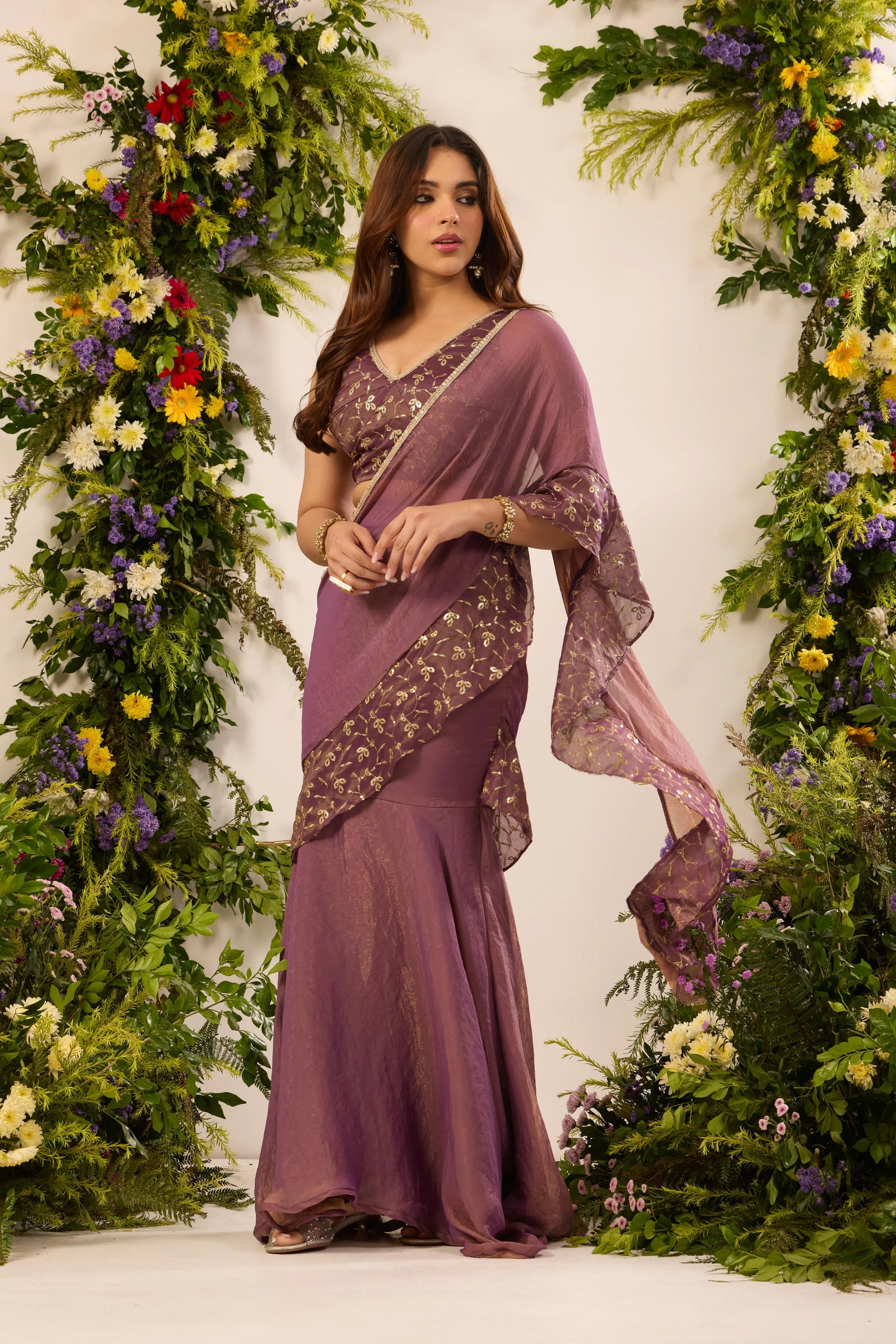 Mastaani Berry Bloom Saree Set - Image 2