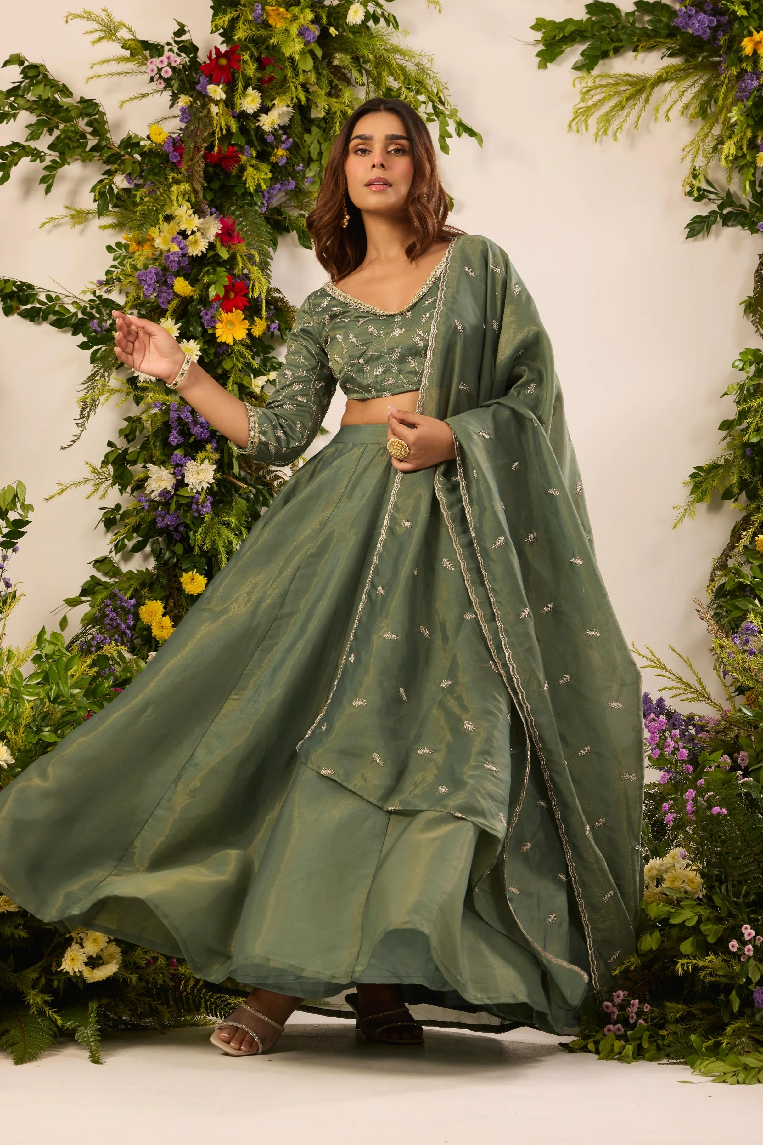Mastaani Fern Green Lehenga Set - Image 9