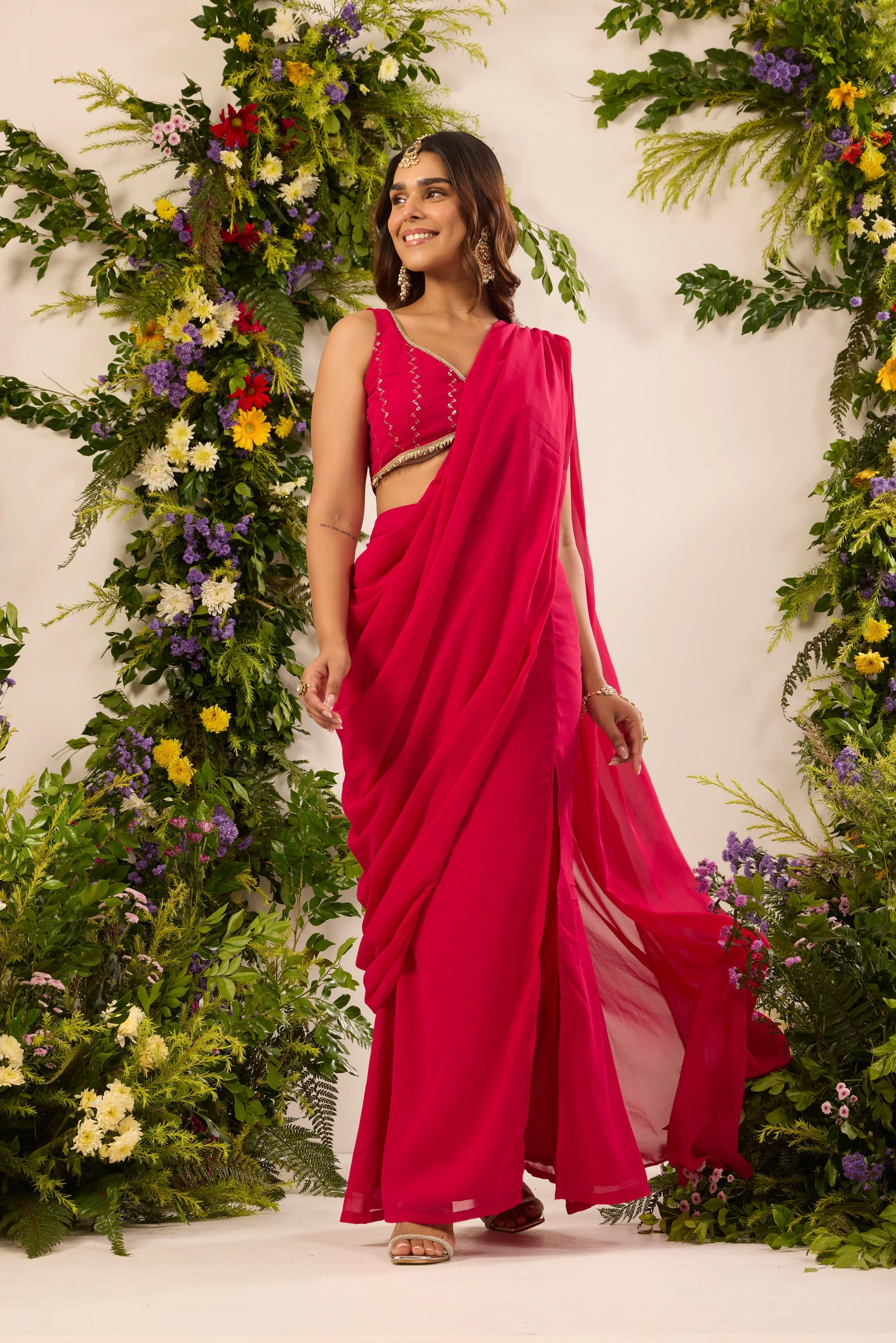 Mastaani Rani Glow Pre Draped Saree Set - Image 2
