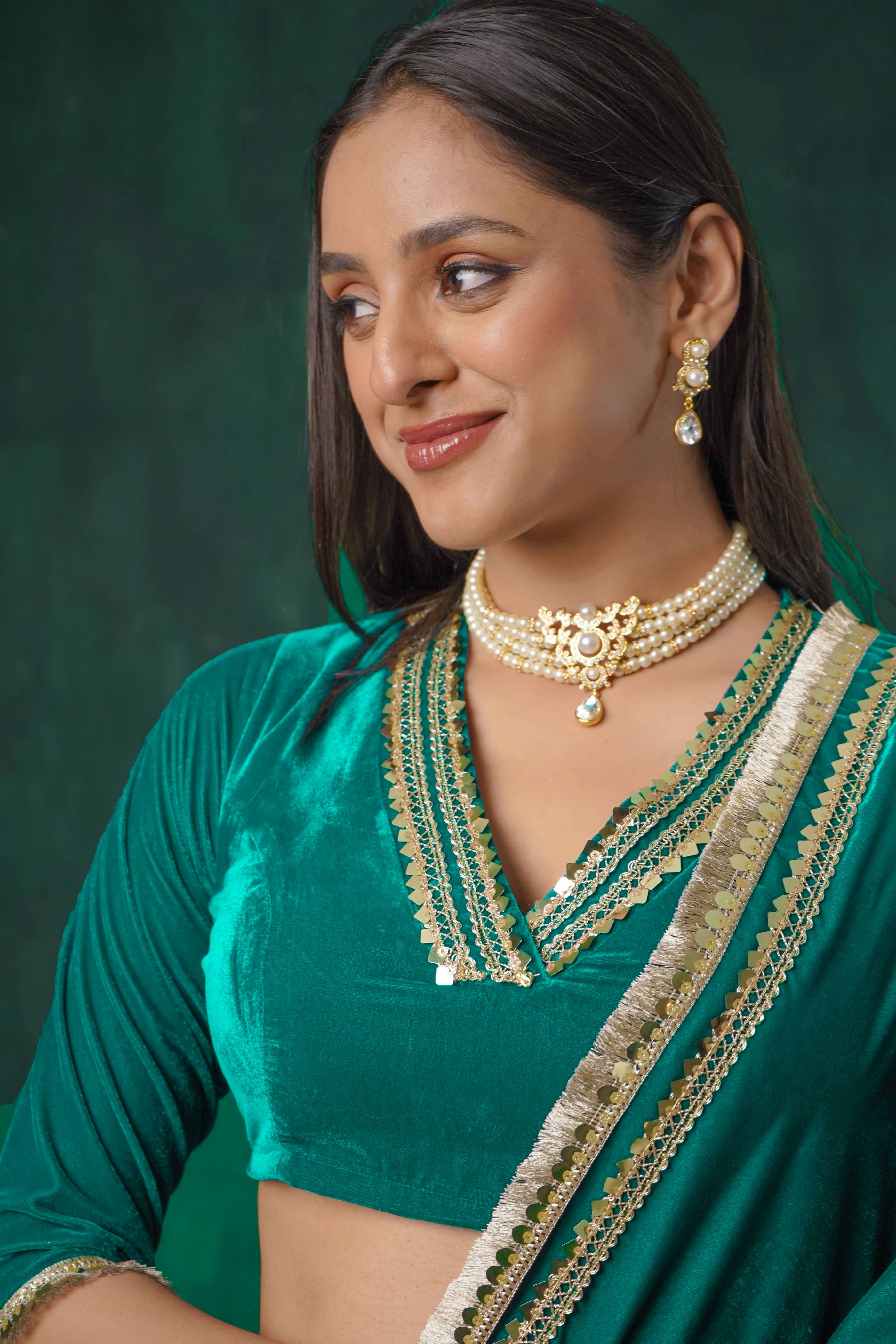 Rutba Green Velvet Lehenga Set - Image 4